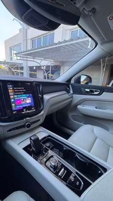 VOLVO-XC60-2020