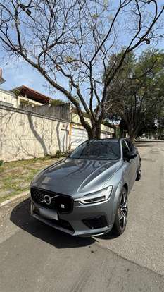VOLVO-XC60-2019