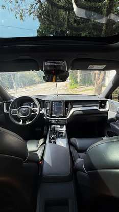 VOLVO-XC60-2019