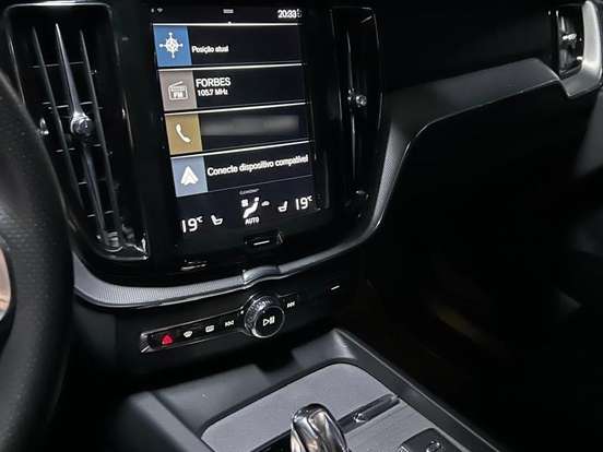 VOLVO-XC60-2.0 T8 HYBRID R-DESIGN AWD GEARTRONIC VOLVO-XC60-2019