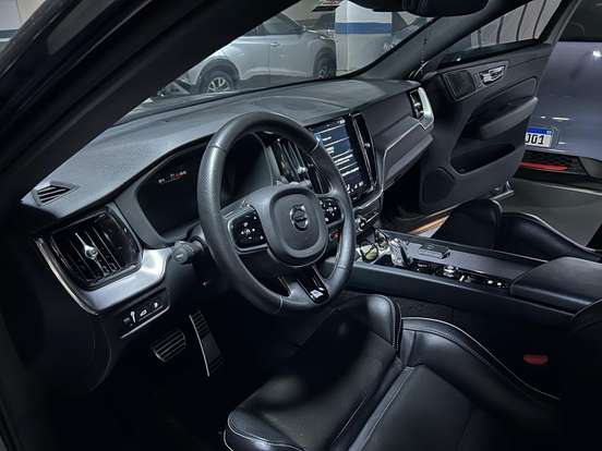 VOLVO-XC60-2.0 T8 HYBRID R-DESIGN AWD GEARTRONIC VOLVO-XC60-2019