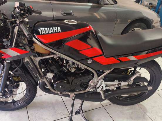 YAMAHA-RD 350 LC YAMAHA-RD 350 LC-1989