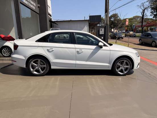 AUDI-A3-1.4 TFSI SEDAN ATTRACTION 16V FLEX 4P TIPTRONIC AUDI-A3-2015