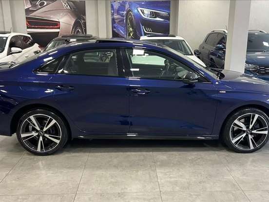 AUDI-A3-2.0 40 TFSI MHEV SEDAN PERFORMANCE BLACK S-TRONIC AUDI-A3-2022