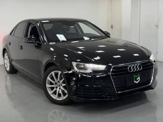 AUDI A4 2.0 TFSI AMBIENTE GASOLINA 4P S TRONIC