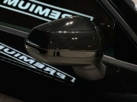AUDI-Q3-2023