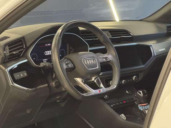 AUDI-Q3-2.0 40 TFSI GASOLINA SPORTBACK PERFORMANCE BLACK QUATTRO TIPTRONIC AUDI-Q3-2023