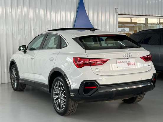AUDI-Q3-2024