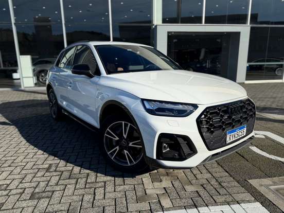 AUDI-Q5-2023