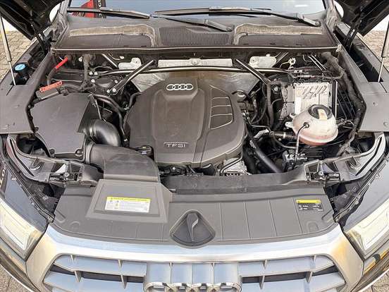 AUDI-Q5-2019