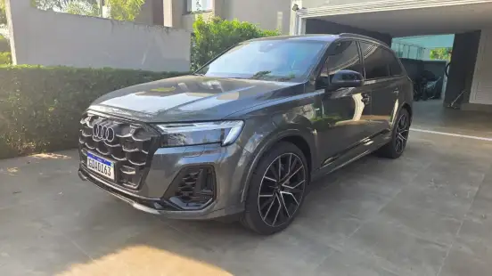 AUDI-Q7-2025