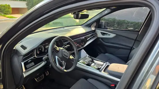 AUDI-Q7-2025