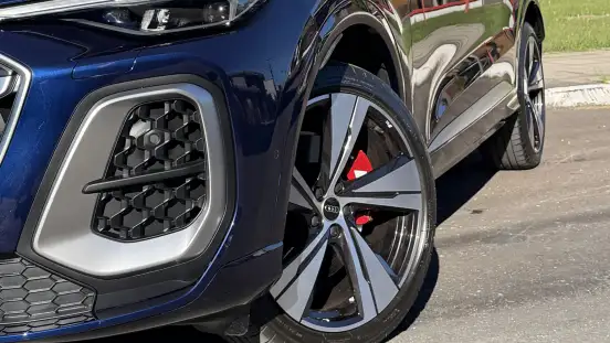 AUDI-SQ5-2025