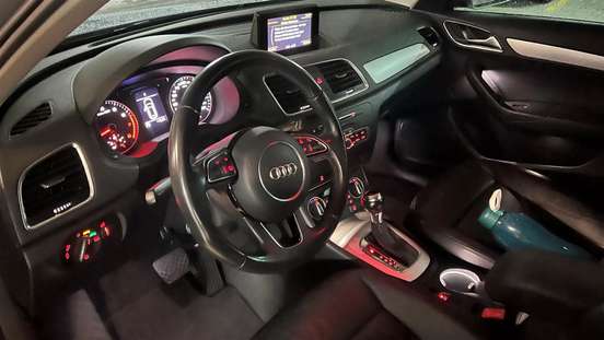 AUDI-Q3-2015