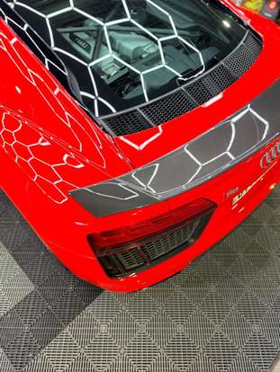 AUDI-R8-2017