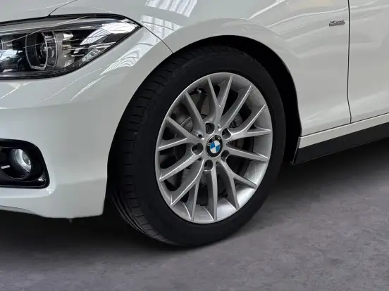BMW-120i-2.0 16V SPORT GP ACTIVEFLEX 4P AUTOMÁTICO BMW-120i-2015