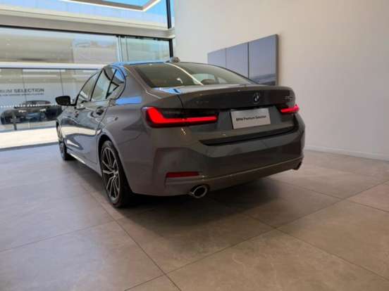 BMW-320i-2025