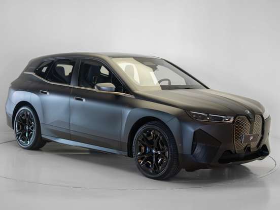 BMW-iX-2023
