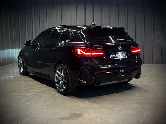 BMW-M 135i-2.0 16V TURBO GASOLINA XDRIVE AUTOMÁTICO BMW-M 135i-2021