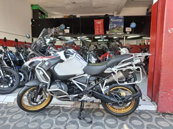 BMW-R 1250 GS ADVENTURE PREMIUM RALLYE BMW-R 1250 GS ADVENTURE PREMIUM RALLYE-2023
