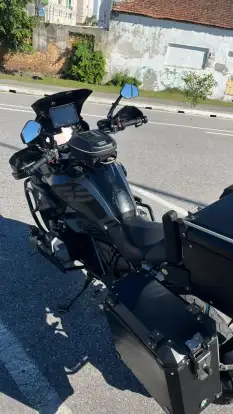 BMW-R 1250 GS TRIPLE BLACK BMW-R 1250 GS TRIPLE BLACK-2022