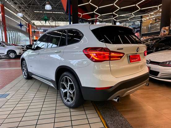BMW-X1-2018