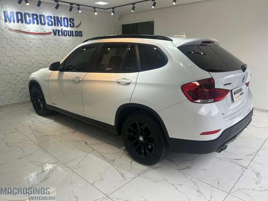 BMW-X1-2.0 16V TURBO ACTIVEFLEX SDRIVE20I 4P AUTOMÁTICO BMW-X1-2014