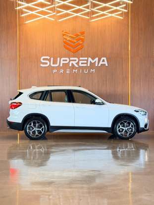 BMW-X1-2.0 16V TURBO ACTIVEFLEX SDRIVE20I X-LINE 4P AUTOMÁTICO BMW-X1-2019