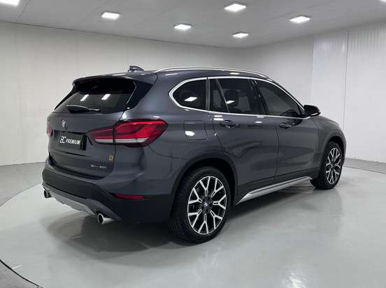 BMW-X1-2022