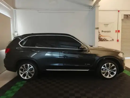 BMW-X5-2017