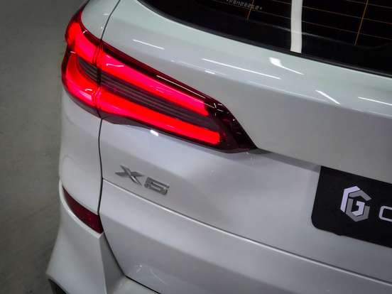 BMW-X5-3.0 I6 TURBO HÍBRIDO XDRIVE45E M SPORT AUTOMÁTICO BMW-X5-2022