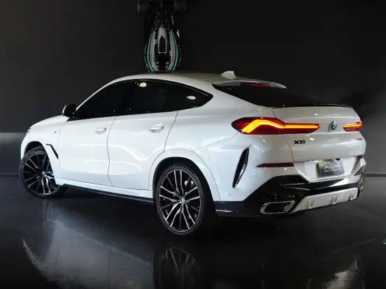 BMW-X6-3.0 TWINPOWER GASOLINA XDRIVE40I M SPORT AUTOMÁTICO BMW-X6-2021