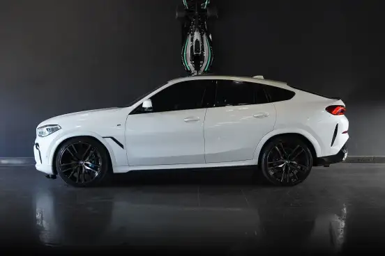 BMW-X6-2021