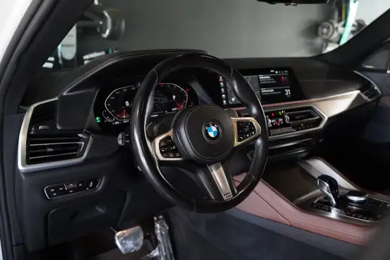 BMW-X6-2021