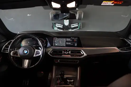BMW-X6-2021