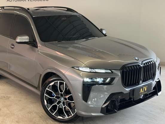 BMW-X7-2025