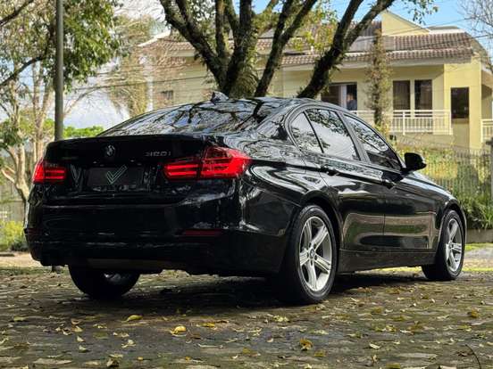 BMW-320i-2.0 16V TURBO ACTIVE FLEX 4P AUTOMÁTICO BMW-320i-2014