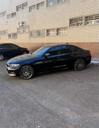 BMW-320i-2021