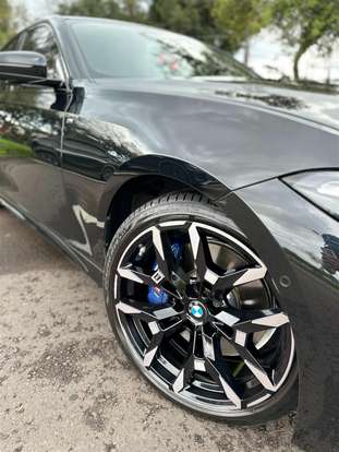 BMW-320i-2025