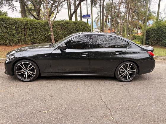 BMW 320i 2.0 16V TURBO GASOLINA M SPORT AUTOMÁTICO