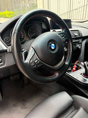 BMW-320i-2018
