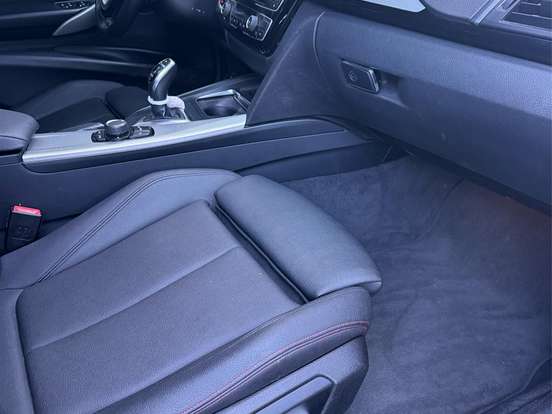 BMW-320i-2.0 SPORT 16V TURBO ACTIVE FLEX 4P AUTOMÁTICO BMW-320i-2017