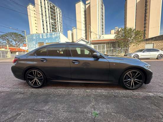 BMW-330i-2.0 16V TURBO GASOLINA M SPORT AUTOMÁTICO BMW-330i-2019