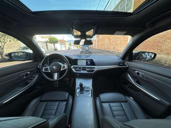 BMW-330i-2.0 16V TURBO GASOLINA M SPORT AUTOMÁTICO BMW-330i-2019