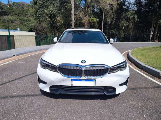 BMW-330i-2.0 16V TURBO GASOLINA SPORT AUTOMÁTICO BMW-330i-2019