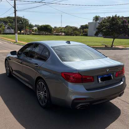 BMW-530i-2018
