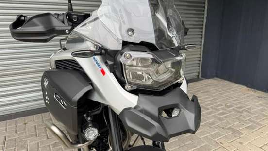 BMW-F 900 GS ADVENTURE-2024