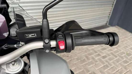 BMW-F 900 GS ADVENTURE-2024