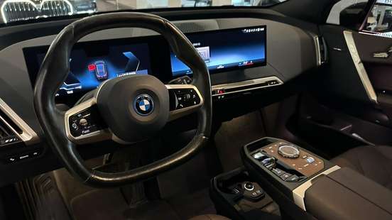 BMW-iX-2022