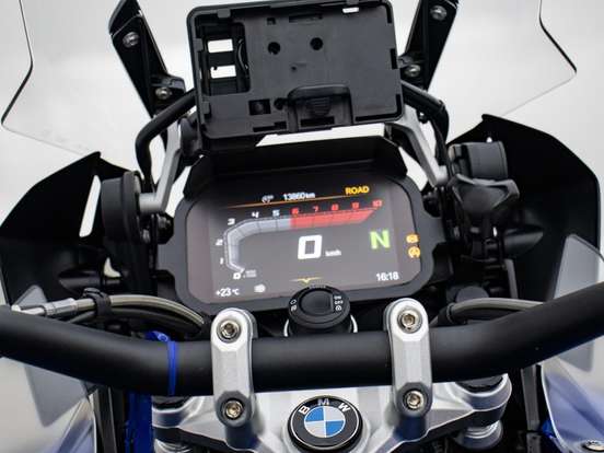 BMW-R 1250 GS ADVENTURE PREMIUM RALLYE BMW-R 1250 GS ADVENTURE PREMIUM RALLYE-2024